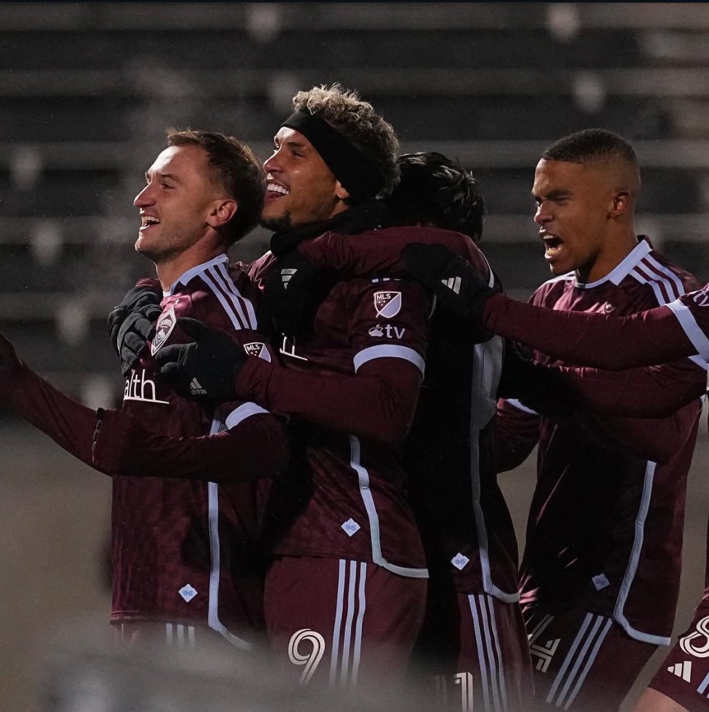 Mihailovic brilla en casa y los Rapids golpean primero 